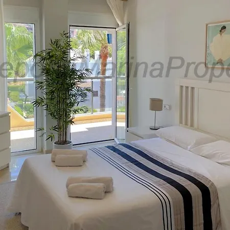 Emp 15, Large Beachside Apartment, El Coral, Apartment