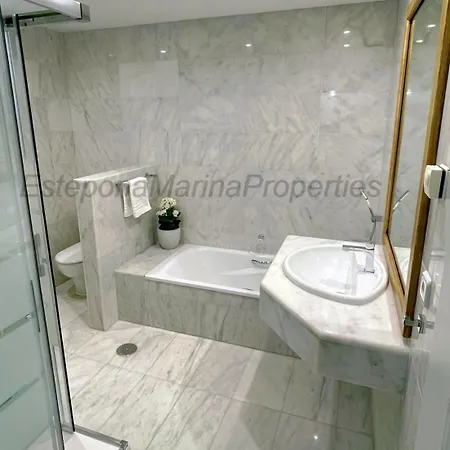 Emp 15, Large Beachside Apartment, El Coral, Apartment